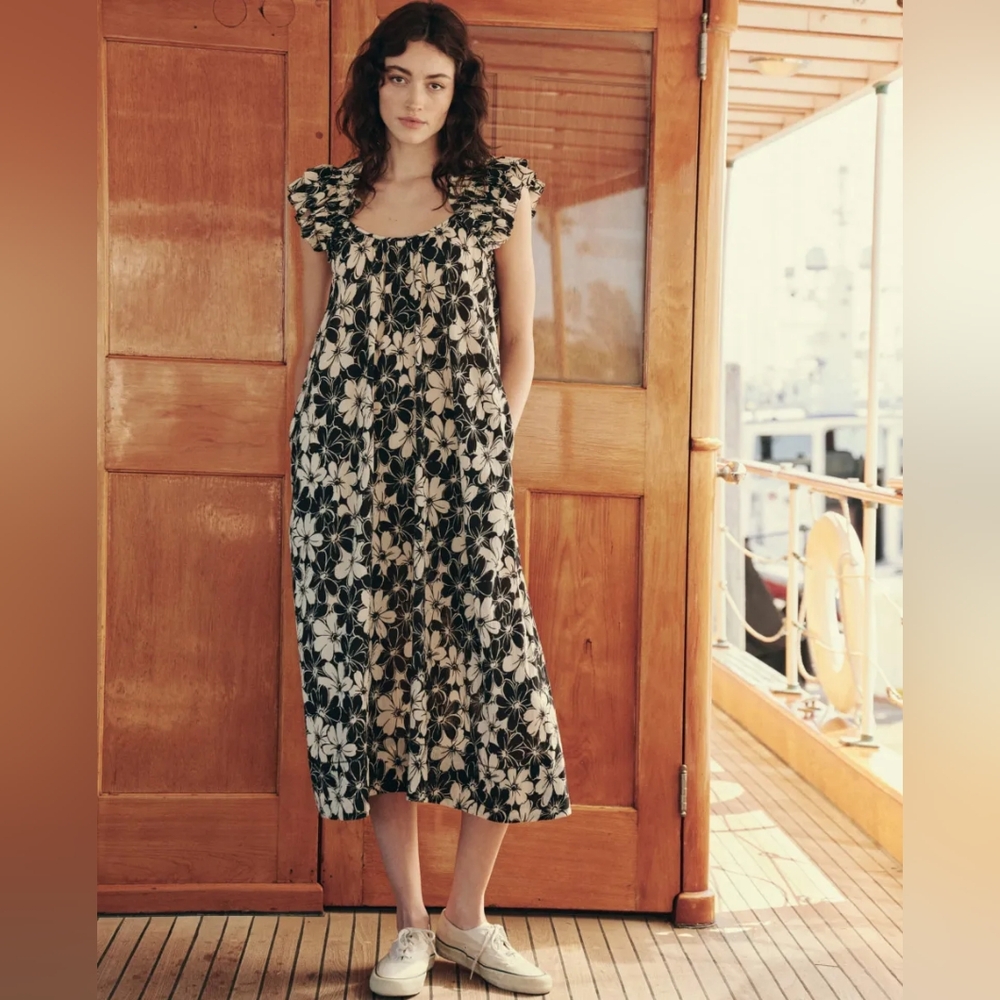 The GREAT. cascade dress in black and cream hibiscus floral, size 1 ( small )